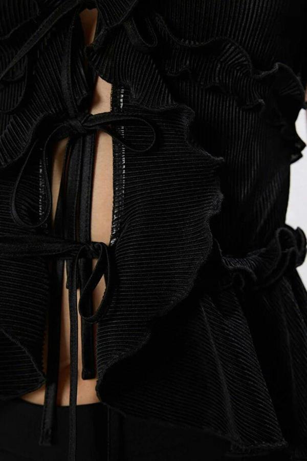 WOVCOR Ruffled Pleated Knit Blouse