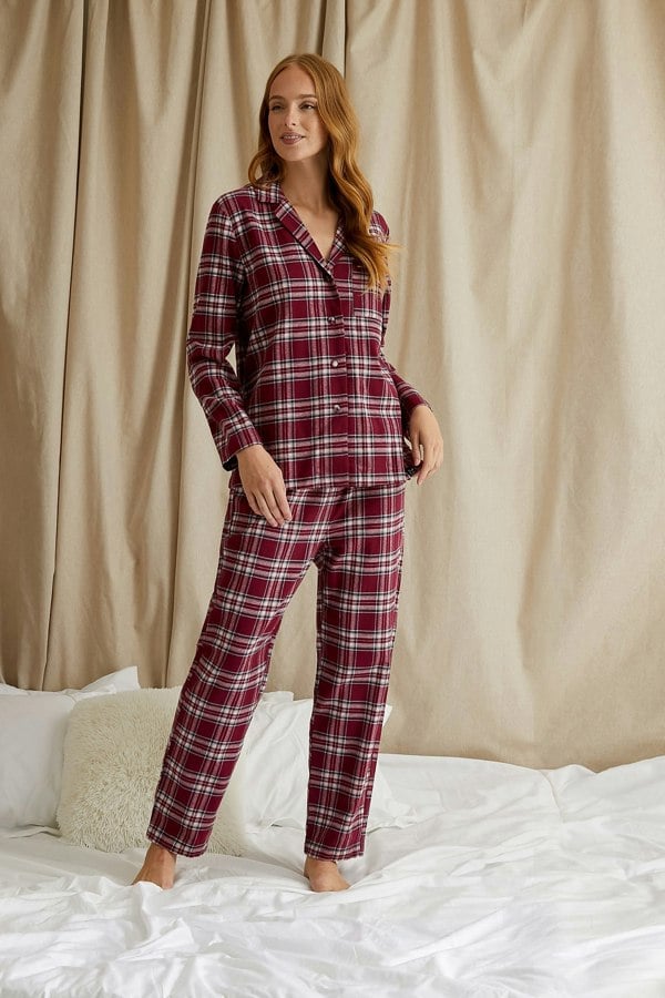 Pretty You London Plaid Pyjama Set in Bordeaux