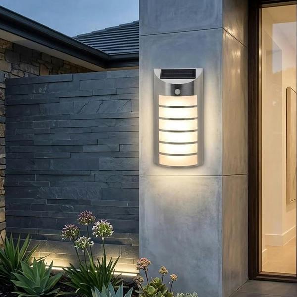 Warm White Solar Welcome Light, PIR Motion Sensor, Weatherproof Outdoor Lamp