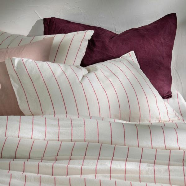 Soak&Sleep White/Fuchsia Pinstripe Linen Cotton Pillowcases