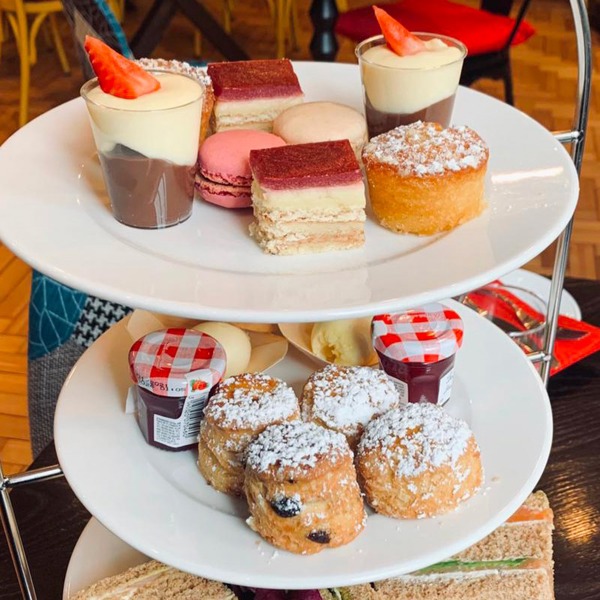 Virgin Experience Days Courthouse Hotel Champagne Afternoon Tea for Two