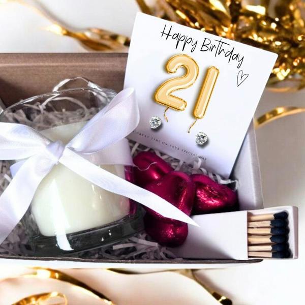 Aye Do Gifts Small 21st Birthday Gold Balloon Hamper | Candle, Earrings, Chocolates