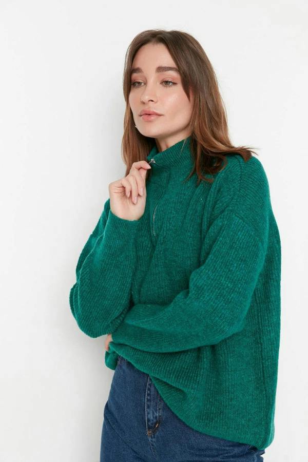 Hoxton Gal Soft-Textured Zip-Up Knit Sweater