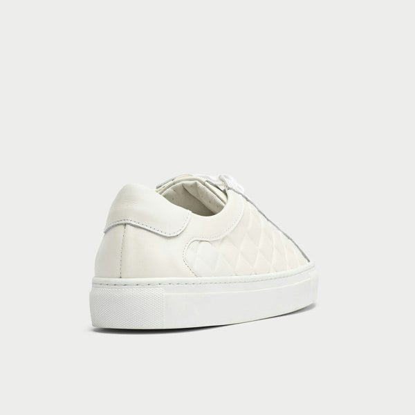 Calla Calla Star Trainers - White Quilted