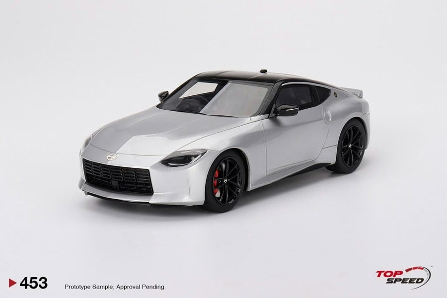TSM Nissan Fairlady Z Version St 2023 Brilliant Silver RHD 1:18 Scale TSM TS0435