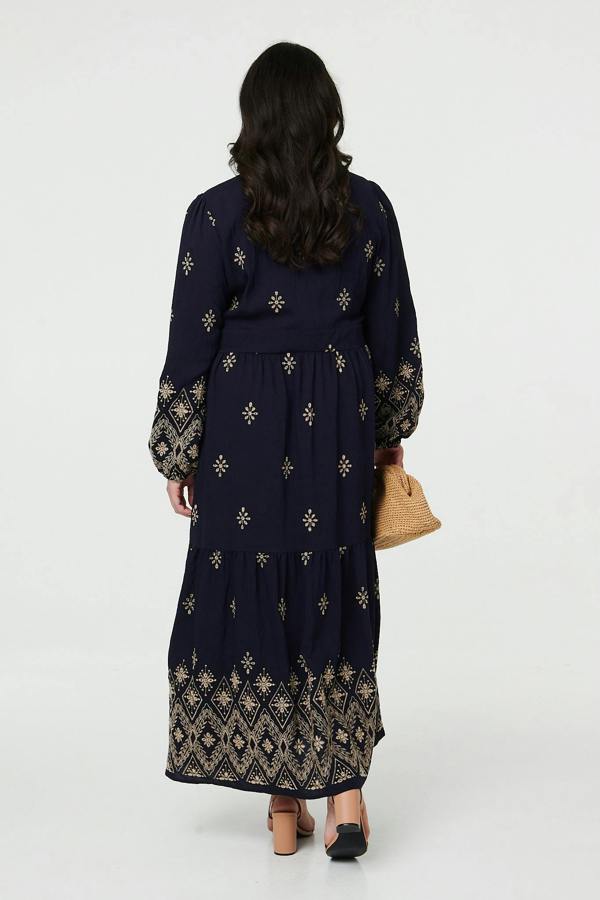 Black | Curve Border Print V-Neck Maxi Dress
