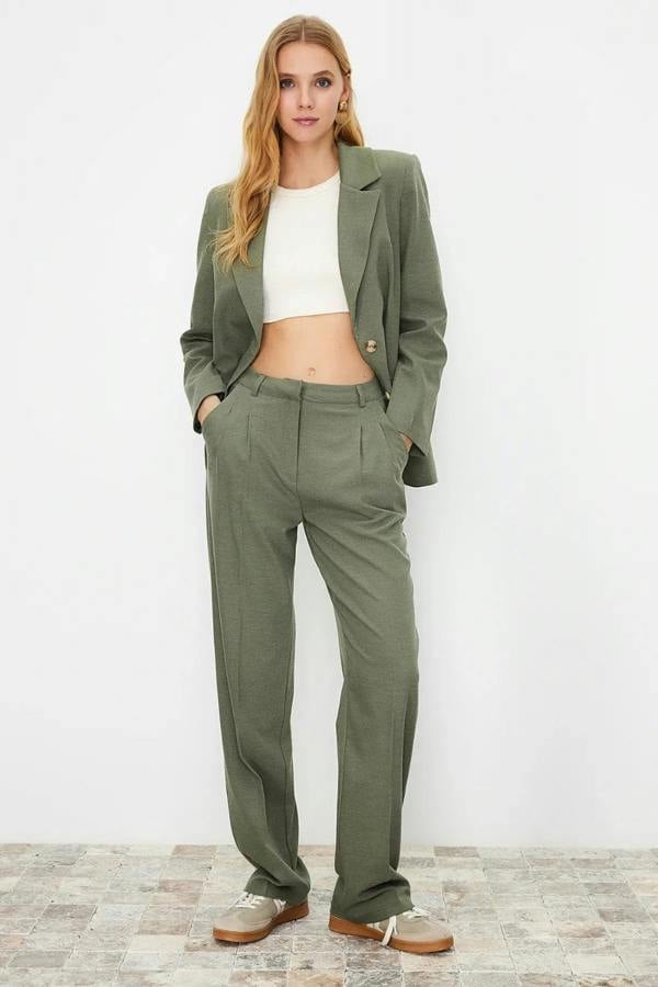 Hoxton Gal Straight-Cut Pleated Woven Trousers