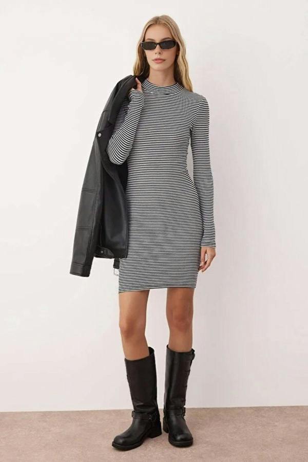 WOVCOR Fitted Mini Stand-Up Collar Knit Pencil Dress