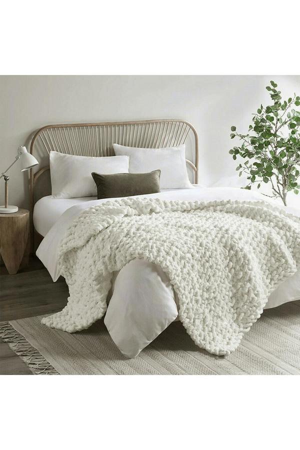 Living and Home Chunky Knit Throw Blanket 100x120cm