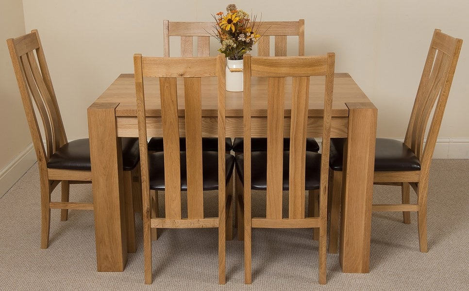 That's Furniture Kuba Small Oak Dining Table with Princeton Oak Chairs