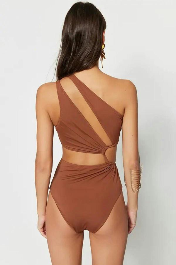 WOVCOR Tunnel-Style One-Shoulder Covered Regular Swimsuit