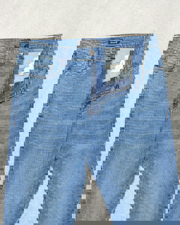 Bewley & Ritch Newbury Straight Fit Jeans Mid Wash