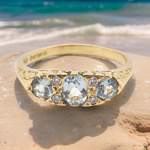 Vintage Tom A Victoriana style Aquamarine and Diamond ring