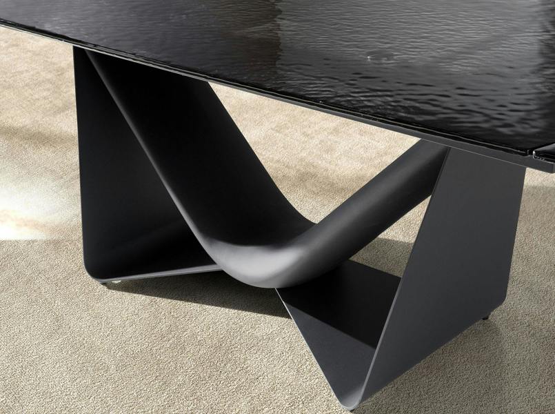 Angel Cerdá Extendable barrel oval dining table in black glass, steel, dark grey fiberglass and metal 1196