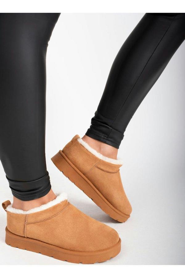 Elvaya Faux Suede Fluffy Lined Ankle Boots - Chestnut