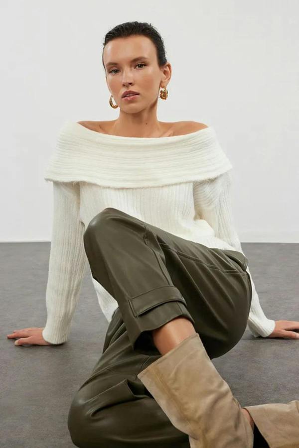 Hoxton Gal Oversized Flared Sleeve Knit Sweater