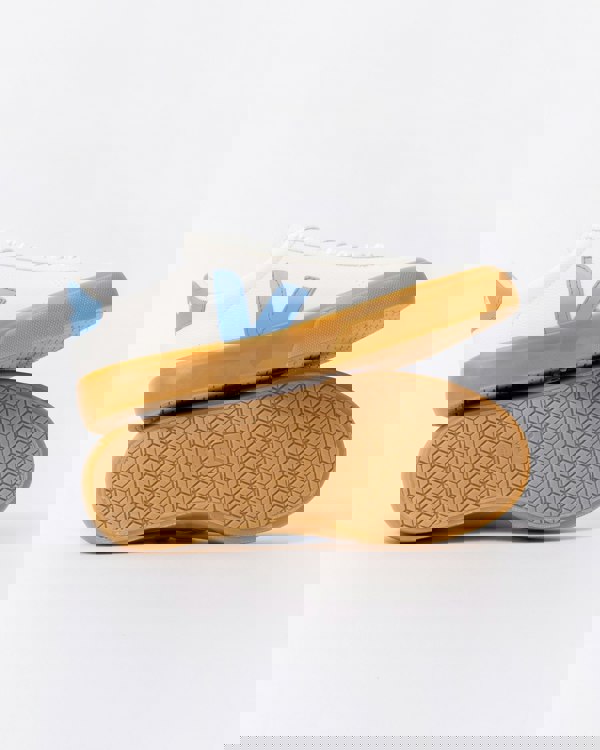 Veja Campo Leather Womens Trainers - White/Aqua