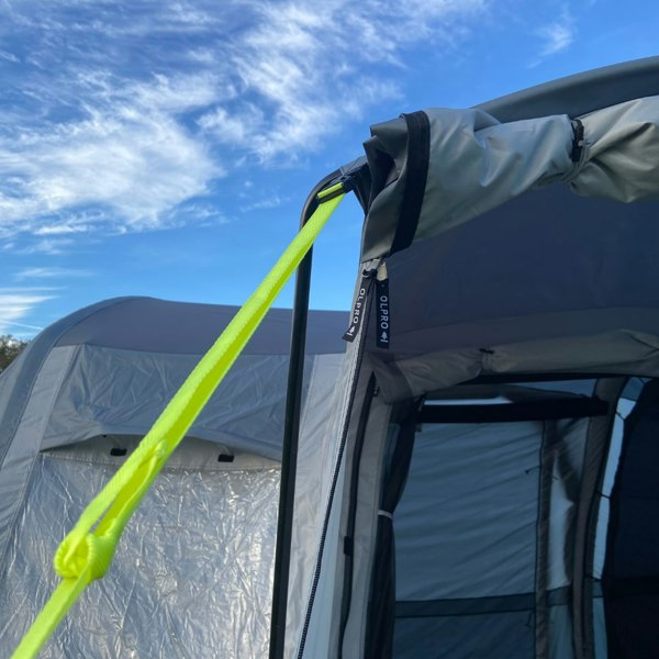 A closeup image of the corner of the pole that is needed for the side pod included on the Cocoon Breeze XL v2 Motorhome Awning.