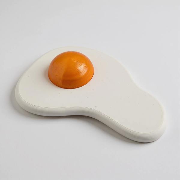 Sunny Side Up Fried Egg Lamp – Quirky LED Desk Light