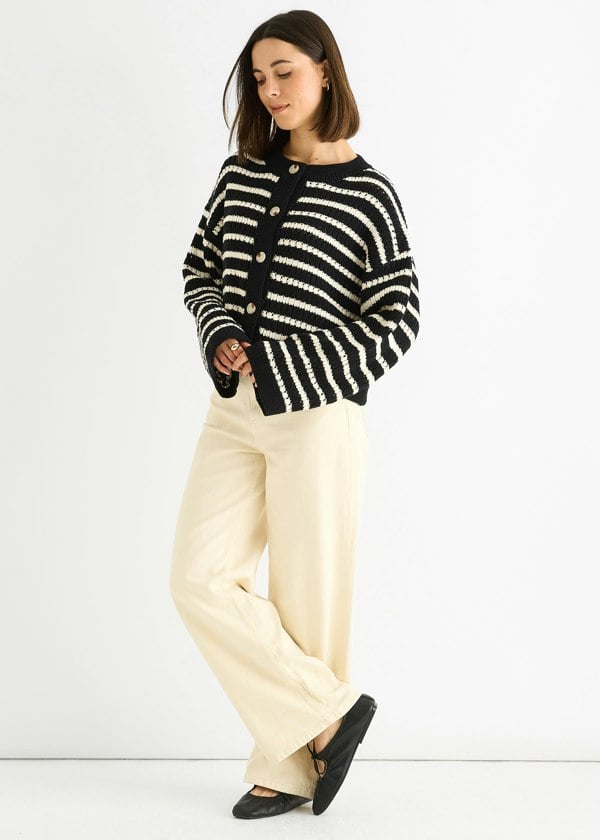 Gini London Black Stripe Cable Knit Crop Cardigan