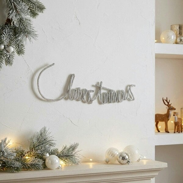 Garden Greatness Shimmering Diamante Christmas Script Sign