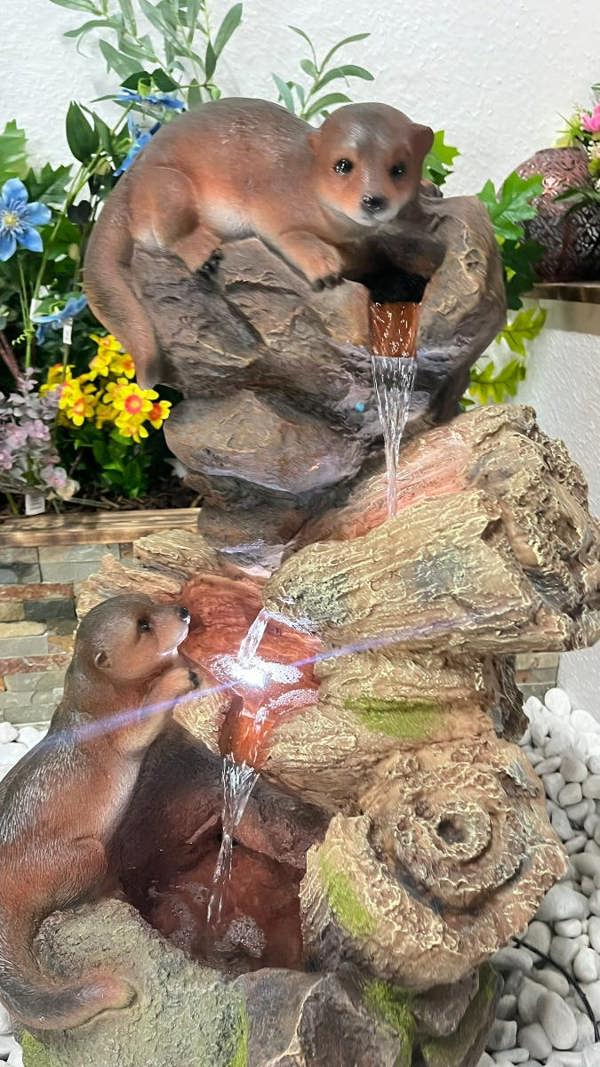 Tranquillity Water Features Curious Otters Animal Animal Fountain Water Feature