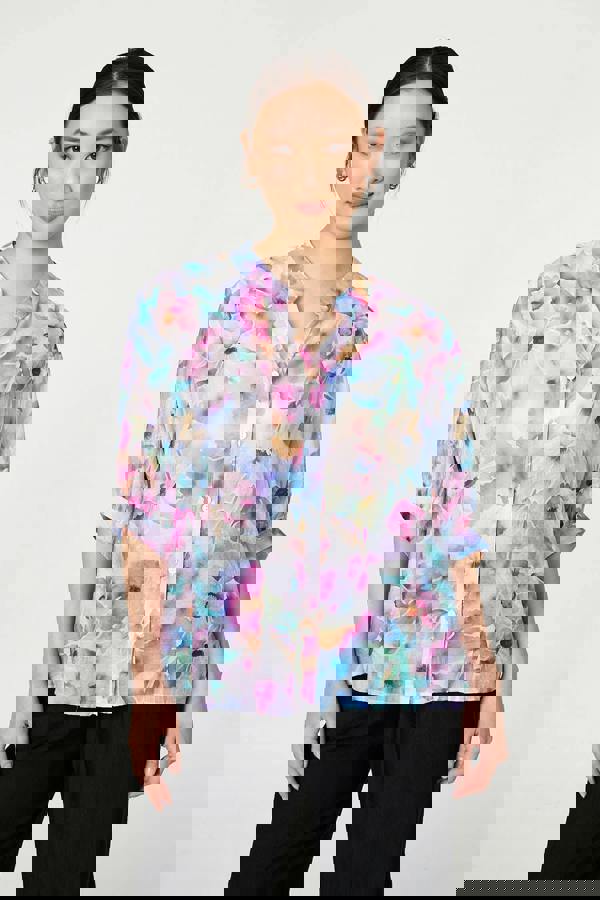 Blue | Floral 3/4 Sleeve Curved Hem Blouse