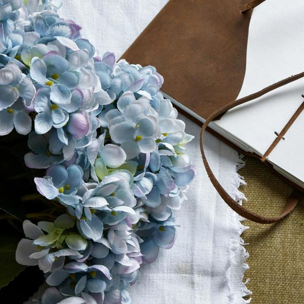 Wyld Haus Set of 3 Artificial Flower Blue Hydrangea Stems (5 Heads per Stem)