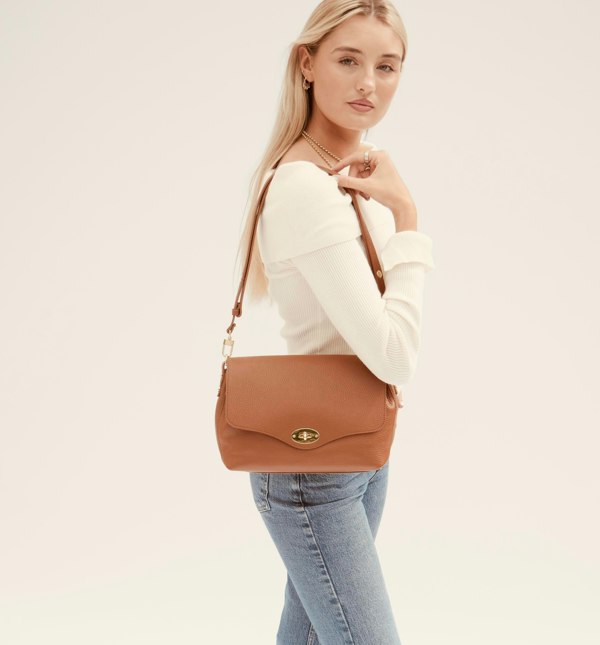 The Maddie Maxi Leather Bag - Tan