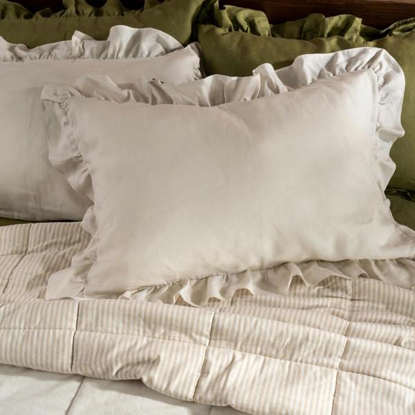 Natural French Linen Pillowcases bedroom detail 3 | Soak and Sleep