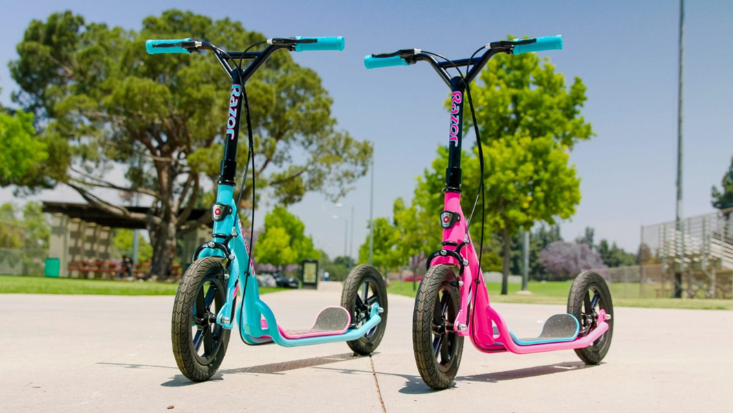 Razor Flashback Scooter - Pink