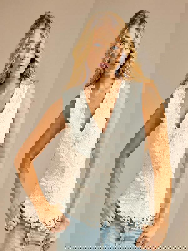 GWD Paola White Lace Waistcoat