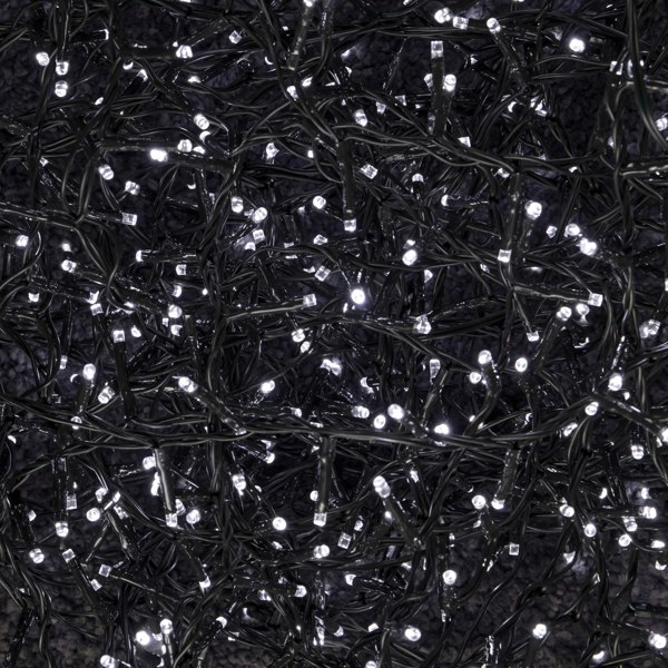 Samuel Alexander 15.5m 600 LED Colour Changing Christmas String Lights in White to Blue