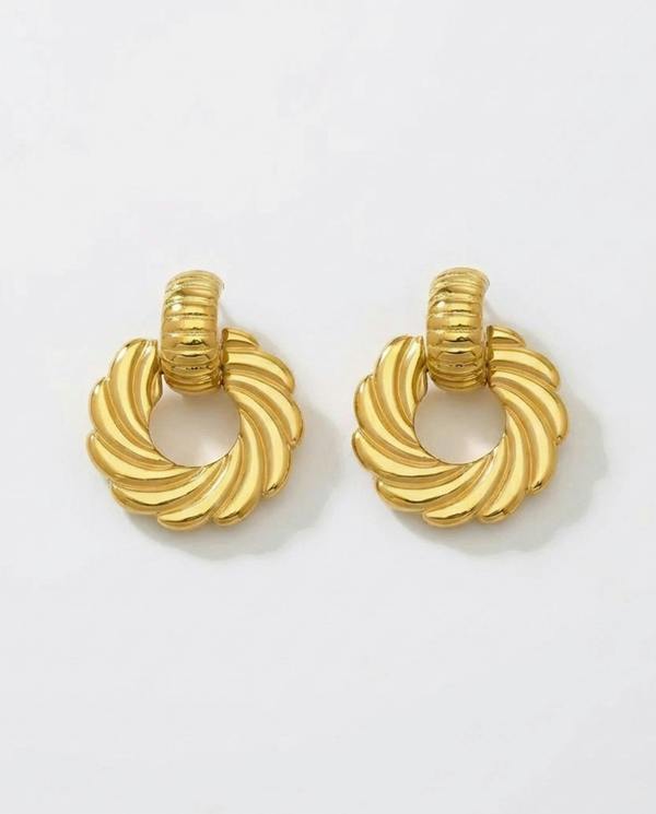 Elk & Bloom Thick 14K Gold Ribbed Hoop Studs