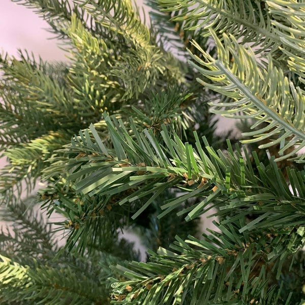 Samuel Alexander Everlands 210cm (7ft) Green Grandis Fir Real Look Christmas Tree 2326 Tips
