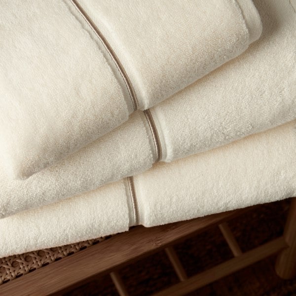 Bianca Zero Twist Satin Stitch Cotton Towel