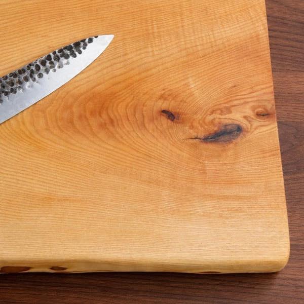 Giraffes & Craftz XL THICK Live Edge Ash Chopping Board - James Martin Style Solid Ash Board