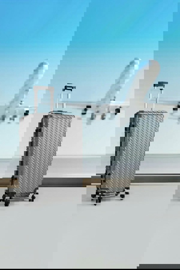 Living and Home Lightweight Hardside Travel Suitcase with Spinner Wheels, 24" Silver