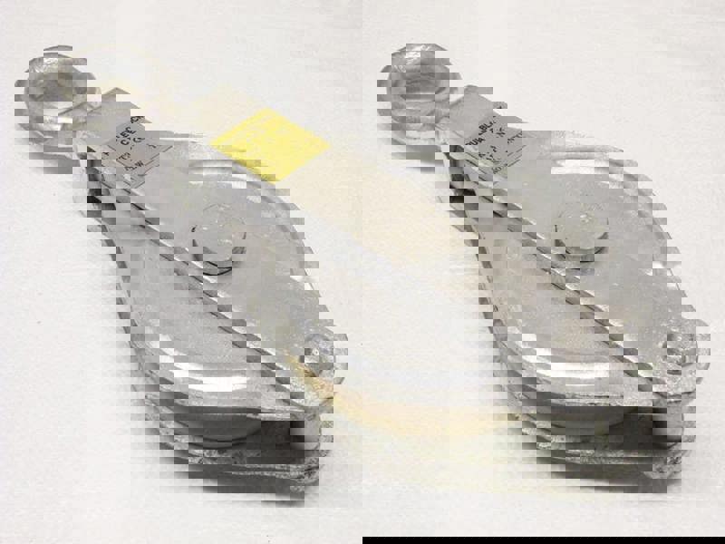 3 Ton 150MM Nylon Single Sheave Galvanised Block With Eye - 20MM Fibre Rope Safety Lifting