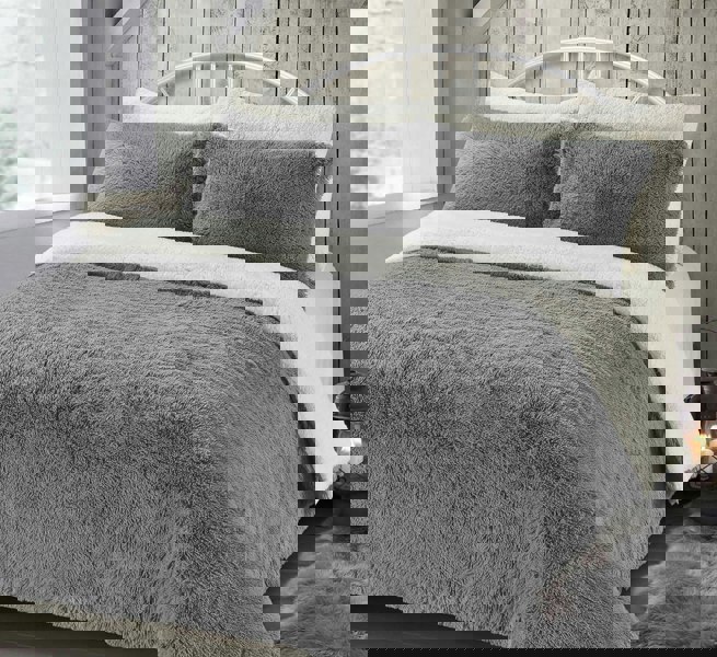 Velosso Alaska Shaggy Faux Fur Fluffy and Warm Fleece Duvet Cover Set