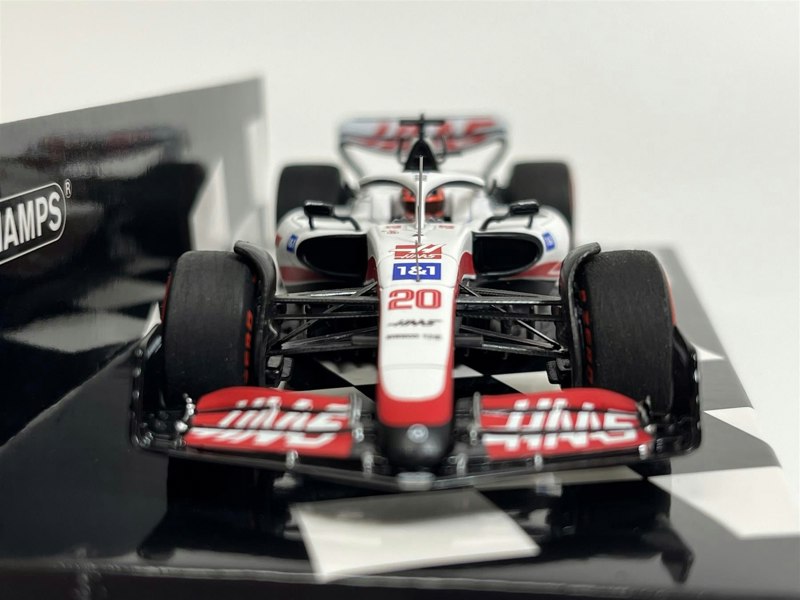 Minichamps Kevin Magnussen Haas F1 Team VF-22 Bahrain GP 2022 1:43 Scale 417220120