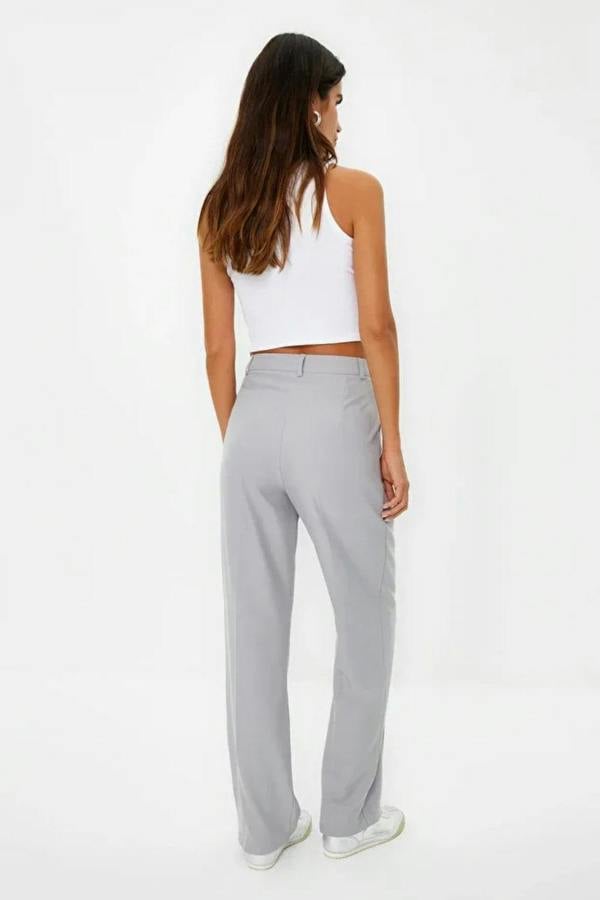 Hoxton Gal Straight-Cut Pleated Woven Trousers