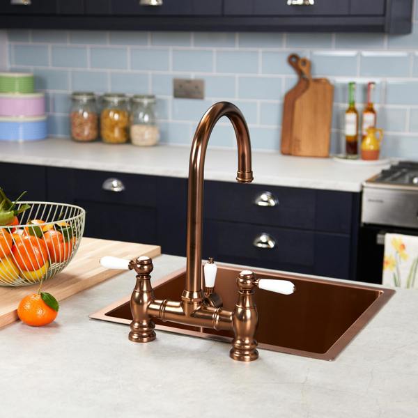 Flode klas | Traditional Bridge Style 3 in 1 Instant Boiling Tap | White Ceramic Levers | Brushed Copper Finish