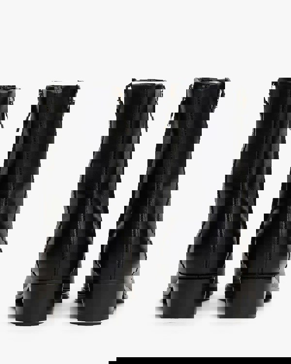 Tommy Hilfiger TH Leather Pointy Womens Zipped Booties - Black