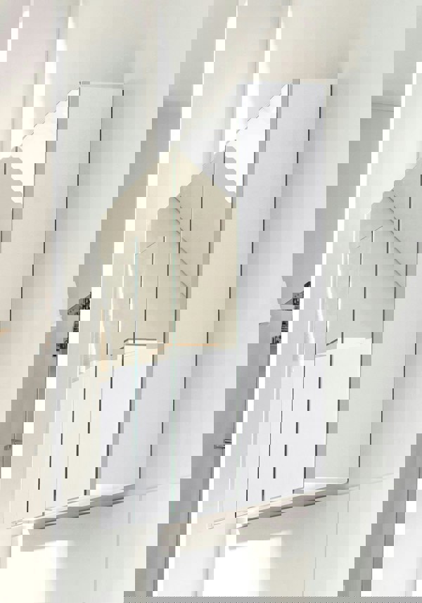 Dorel Home Wisla Hang. Cabinet with 2MD White