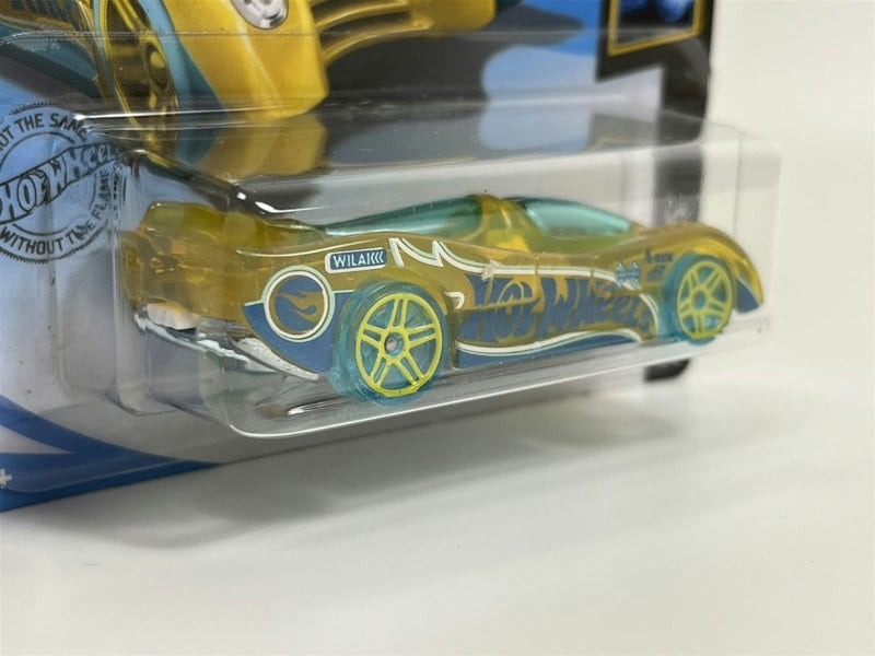 Hot Wheels Power Pistons X Raycers 1:64 Scxale GHD83D521 B4