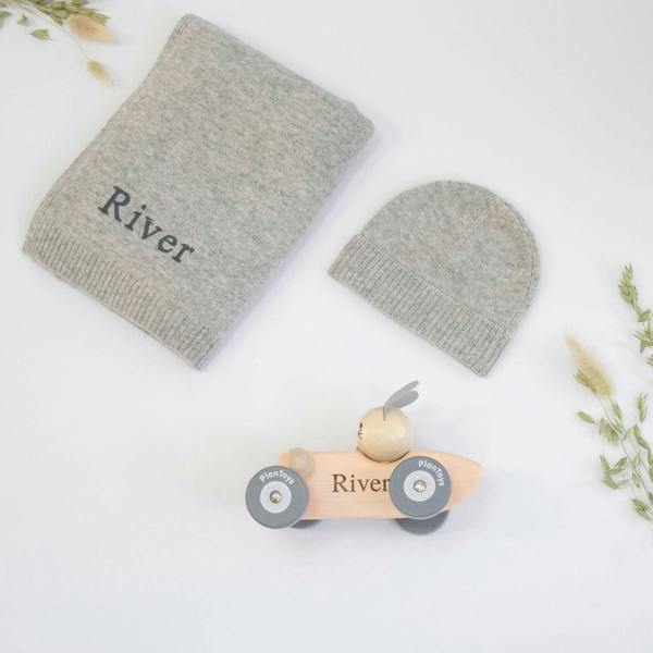 The Baby Gifting Company CLASSIC CASHMERE RACING CAR SET - BUNNY