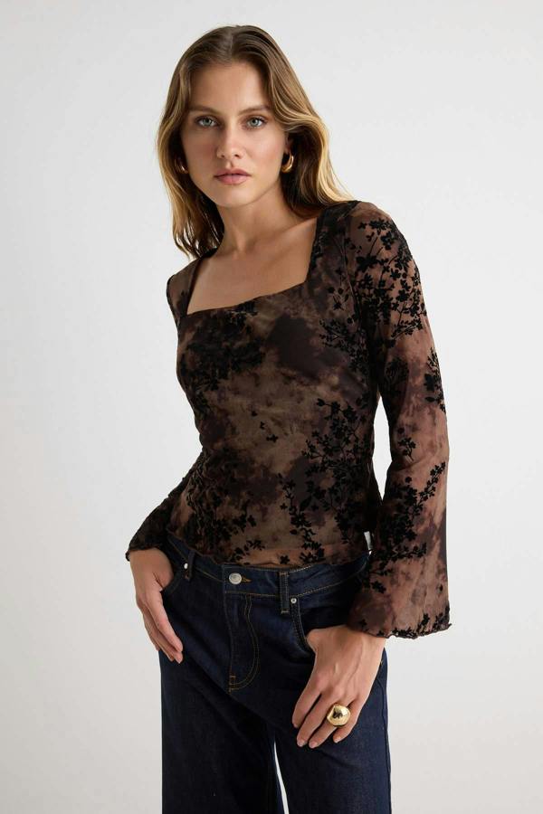 Square Neck Spanish Sleeve Fitted Mesh Blouse