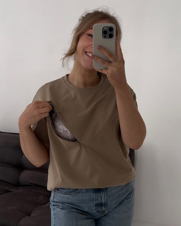 Pretty Mama Black Friday Exclusive Dark Beige - Everyday Oversized breastfeeding Tshirt