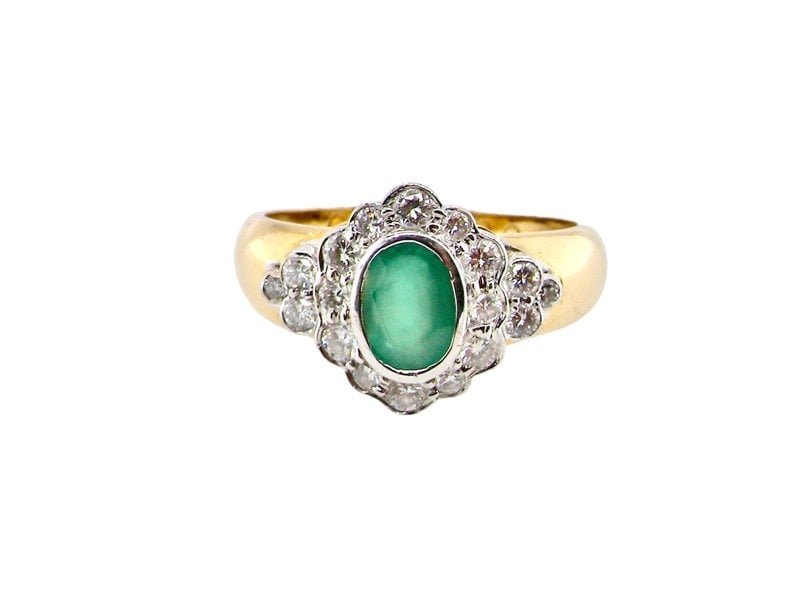 emerald cluster ring